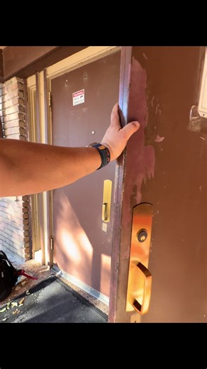 Working hard to pay that rent 🤣#fyp #1millondevistas