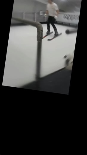 室内滑雪机模拟体验