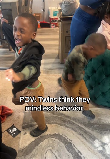 Twins React to Mindless Behavior: A Nostalgic POV
