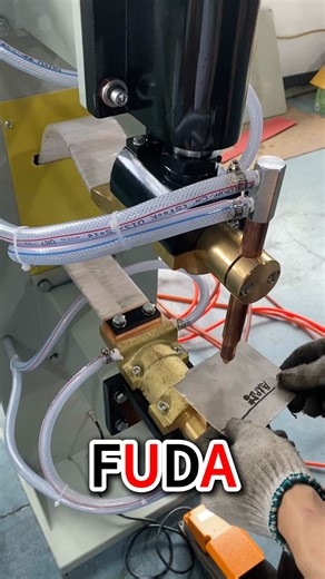 Spot welding machine. Spot welder. Resistance welding machine. #spotweldingmachine #resistancewelding #spotwelder #machine #spotwelding #resistanceweldingmachine WhatsApp https://wa.8613143577990 Email: fsfyliu@aliyun.com | Fo shan Fuyin Welding Equipment Co., Ltd.