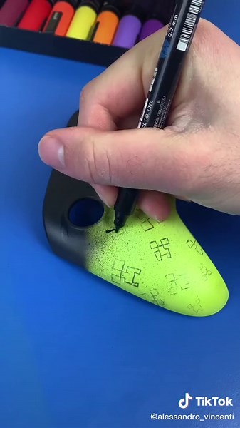 Xbox series x custom controller, is it good for playing minecraft? #xboxseriesx #custom #marker #minecraft