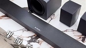 开箱体验极佳，音响质感出众，做工细腻，音质清晰，适合居家使用。