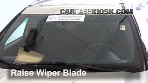 Front Windshield Wiper Blade Change: 2014 Ford Explorer XLT 3.5L V6