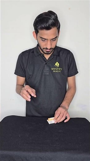 Moving Note Magic Trick 💸 Note Moves By Itself on Table! #shorts