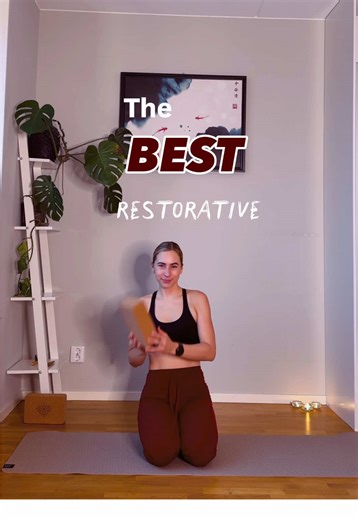 Waterfall pose. A gentle inversion to come back to yourself ✨🫧⛰️ This is one of my favourite poses to come to at the end of a practice, or anytime I need to reset. Viparita Karani — viparita meaning “inverted” or “reversed,” karani meaning “action” or “doing.” What happens in your body: 💫Reverses the flow of blood and lymph back toward the heart 💫Calms the nervous system almost immediately — the passive nature of the pose activates your parasympathetic response (rest and digest) 💫Relieves ti