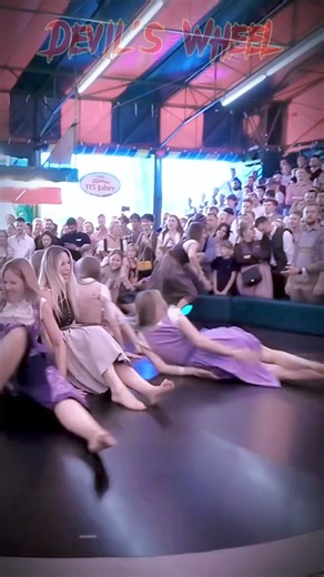 2.1M views · 21K reactions | Long weekend #devilswheel #devilwheels #oktoberfest #oktoberfest2023 #teufelsrad #teufelsradgirl #festival #oktober #ngntd #reels #trending | Antotheos | Facebook