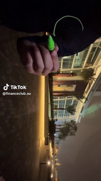 AU finance club على TikTok