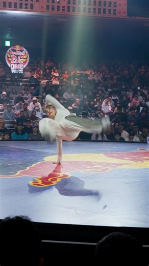 watch for "heyyy" moment 🎼 B-Girl Stefanie