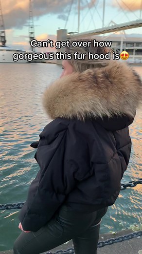 Stylish Fur Hood Coat: Perfect for This Season