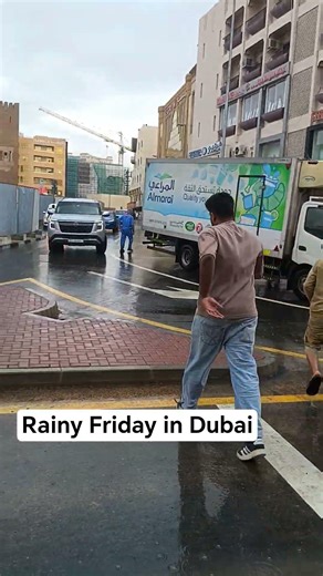 Raining Friday weather Dubai UAE Exploring Beautiful views #dubai #uae