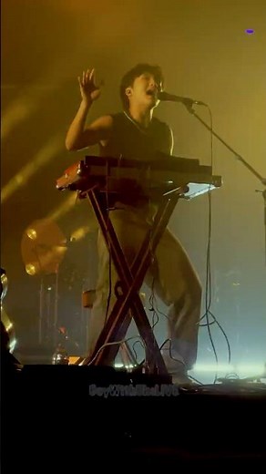 Corduroy | BoyWithUke Live in LA (EMOTIONAL) Burnout World Tour 4k