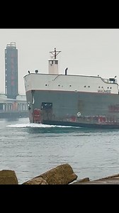 15:22…Jan 6, 2026…Victory / Maumee on the rainy St. Clair River by Port Huron making her way up from Toledo towards Duluth…🌎😎🚢☮️ | Doug Dumas