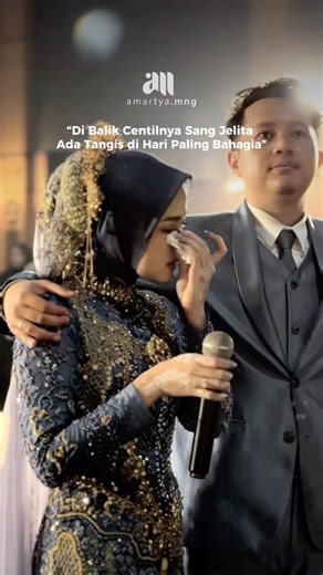 WEDDING SERVICE JAWA TIMUR on Instagram: "Bahagia, gugup, dan cinta semuanya tumpah di hari yang sama. Tangis bukan karena sedih, tapi karena bahagia doa akhirnya menjadi nyata ❤️✨ #inspirasipengantin #pernikahan #momentwedding #weddingorganizer #weddinginspiration"