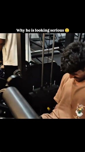 ek plate kam hai 😄 #gymmotivation #fitnessinspiration #gym