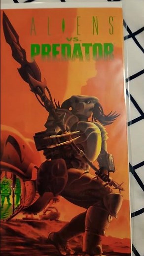 Aliens vs Predator Comic Book #1 - Amazing Phil Norwood Cover!