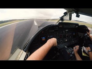 HEAVY Crosswind Landing in Boston, Pilots View Learjet 60 4K