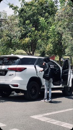 indra alvarendraa | hi | Instagram