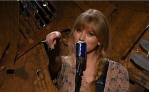 【Taylor Swift】Mean (The 54th Annual Grammy Awards) 现场版