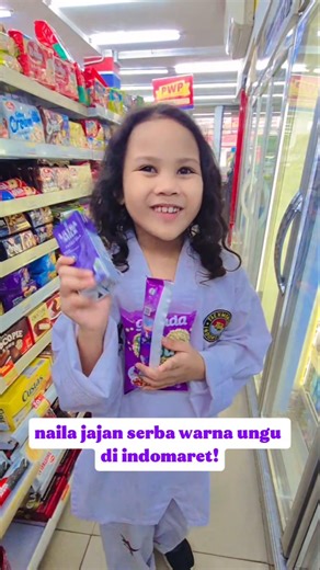 NAILA JAJAN SERBA UNGU DI INDOMARET! #fypage #viralshort #serbaungu #indomaret #anakjajan #fypage