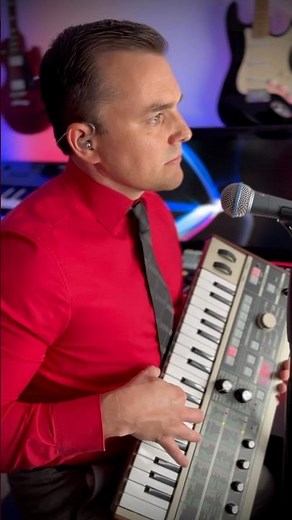 «Die Roboter» (1978) - Kraftwerk - Cover by Stefan Langolf - micro Korg (synth & vocoder)