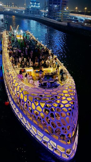 85K views · 4.9K reactions | Night cruise through Dubai Marina ✨ The city lights, the crowd, the vibes… all leading to that iconic Address Beach Resort view  #dubai #indubai #dubaimarina #marinacruise #dxb | Ameen.amp | Facebook