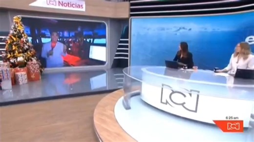 13K views · 298 reactions | Vía @NoticiasRCN  “Después de una travesía de ocho horas, el buque ARC “Simón Bolívar” logró cruzar el Canal de Panamá, pasando por las esclusas y el lago Gatún, un paso importante en su navegación hacia el océano Pacífico”. #ProtegemosElAzulDeLaBandera  | Armada de Colombia | Facebook