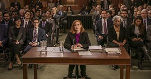 Sola Contra el Poder - Trailer Subtitulado al Español | Tomatazos