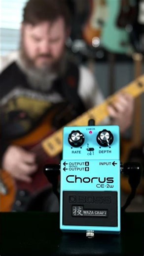 Boss CE-2W on Bass