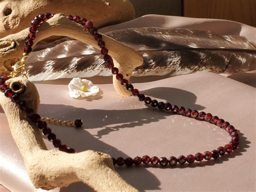 Minimalist Garnet Necklace – Gold January Birthstone Choker - Etsy