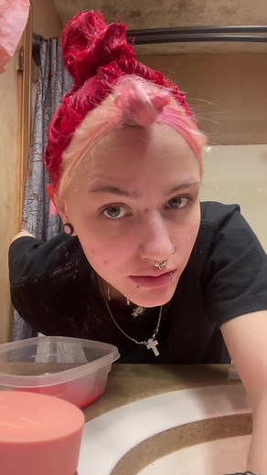 Hair Dye Tutorial with L'Oréal Paris Quick Blue