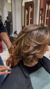 9.9K views · 734 reactions | How to colour change part :2 #hair #colour #change #beauty #hairstylist #makeup #love #art #gelnails #hairstyles #blonde #haircolor #makeupartist #manicure #blondehair #hairstyle #instaphoto #light #artist #blue #fashion #girl #instagood #photo #balayage #beautysalon #biab #biabnails | Ali's signature salon | Facebook