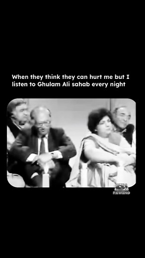 A ghazal that echoes the depths of wandering souls. Song Name: Aawargi Lyricist: Mohsin Naqvi Singer: Ghulam Ali Music Director: Ghulam Ali Album: Mahtab (1991) #Aawargi #GhulamAli #MohsinNaqvi #Ghazal #TimelessMelody #SoulfulMusic #UrduPoetry #EvergreenHits #TheGhazalLegend #OldIsGold | Retro Rewind