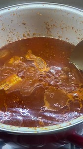 Que rico caldito de Mole de olla… carne de res en chile guajillo y xaconostle | COCINANDO CON ERIKA