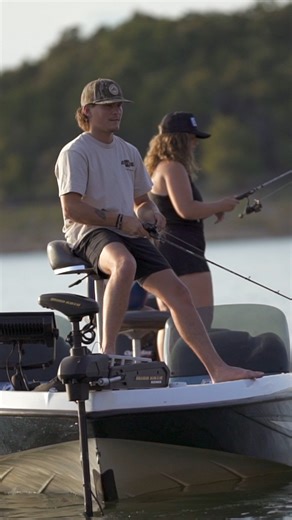 Who's fishing this weekend!? We've got everything you need to take on Bull Shoals Lake! Come see us or call to reserve your boat! 🎯 Your Bull Shoals destination — WE RENT FUN! 📍 140 BOAT DOCK COVE, Bull Shoals, Arkansas Open Monday - Sunday: 8:00 a.m. - 9:00 p.m. 📞 (870) 445-4424 | 🌐 bullshoalslakeboatdock.com #lakehouse #lakeviews #familyfun #fallcolors #ozarks #bullshoals #resort #boatrental #bassboat #bassfishing #vexusboats #basscatboats | Bull Shoals Lake Boat Dock