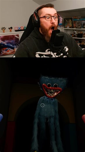 MY FIRST TIME PLAYING POPPY PLAYTIME 😱