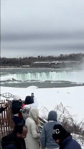 Terrapin Point 4K - Horseshoe Falls Close View -Niagara Falls