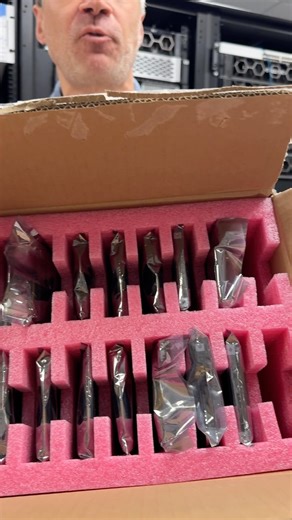 6K views · 118 reactions | This is our first large batch of Gen5 E3.S SSDs in for testing, the DapuStor H5101. These are 7.68TB SSDs with reads up to 14,000MB/s, writes up to 8,800MB/s and an 18W power envelope. These are going in a Supermicro 1U AMD server. #servers #datacenter #ssd #storage @amd @supermicro_smci | StorageReview | Facebook