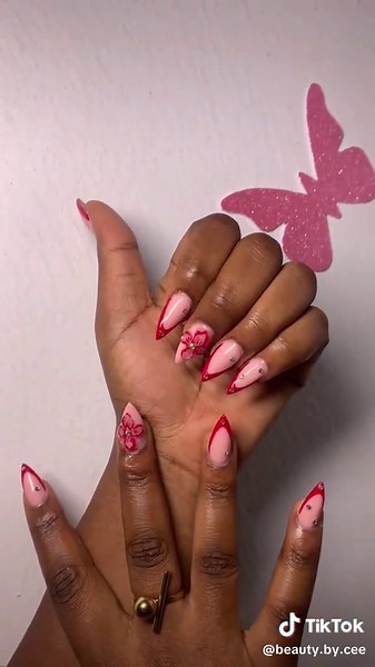Short Stiletto Nails: Elegant Red Nail Ideas