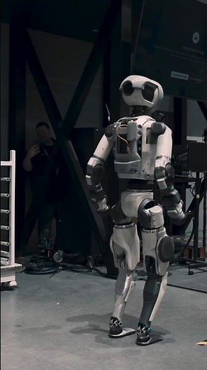 5 Most Famous AI Robots In The World