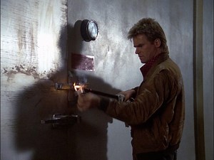 728K views · 17K reactions | MacGyver breaks into a fridge to rescue Penny, #MacGyver #RichardDeanAnderson #terihatcher | MacGyver-Online | Facebook