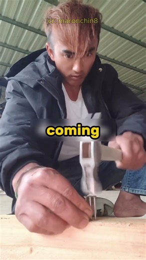 This Hammer Trick Makes No Sense 🤯