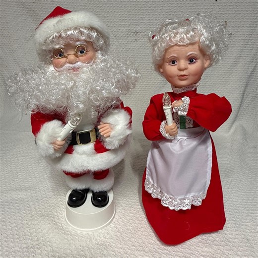 Vintage Animated Santa and Mrs. Claus Figurines - Etsy