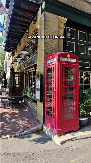 Downtown Savannah, Georgia #savannah #savannahgeorgia #forrestgump #forsythpark