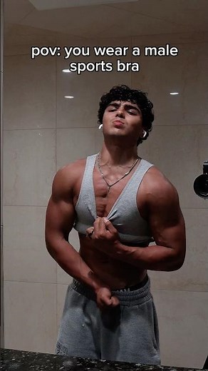how a male sports bra should actually look #gym #physique