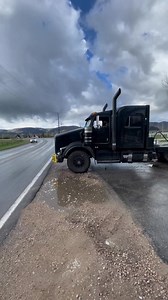 I feel like every load I pull with my Kenworth looks awesome but this one looks especially cool 💯 | Heavy D