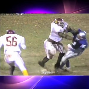 Darnell Dockett was the most intimidating high school player ever! Now he is with the San Francisco 49ers...Must watch the full video here >> http://t.maxpreps.com/1A1g6ZM | MaxPreps