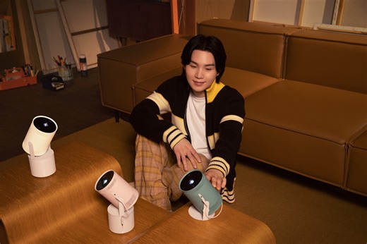 15K views · 2K reactions | "What makes you free?" SUGA tells his side of the story. Experience #TheFreestyle and explore the limitless possibilities of enjoying life's moments - anytime, anywhere. Live life the SUGAFREE way: spr.ly/SUGAFREE-FB #SUGA #NoOtherOnlySamsung #LifestyleTV #LifestyleScreen #Samsung | Samsung | Facebook