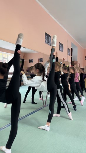Gimnastica Ș.S.R.O on TikTok