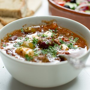 1.1M views · 2.3K reactions | Mum wants one thing, Dad wants another, kids don't know. Make one bold, beefy base and switch it up to please everyone! Check out the recipes in the comments! | Tastemade UK | Facebook