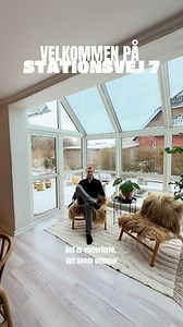 🍀NY PRIS ↳ Stationsvej 7, Sunds📍✨1.995.000,-✨ Denne lækre villa er indflytningsklar og beliggende i hjertet af Sunds, tæt på indkøb, skole og Sunds Sø. Derudover byder villa b.la. også på: ✔︎ Stor garage ✔︎ Stilfuldt køkken/alrum ✔︎ Dejlig lukket have m. syd/vestvendt terrasse ✔︎ Stue med smukt lysindfald ✔︎ 3 gode værelser et dejligt soveværelse 🏡 Bolig: 175 kvm 🌳 Grund: 803 kvm ⚡ Energimærke D 👤 Ejerudg. pr. md.: 1.320,- Absolut et besøg værd! Ring på tlf. 52397669 📞 for fremvisning. 🔗 